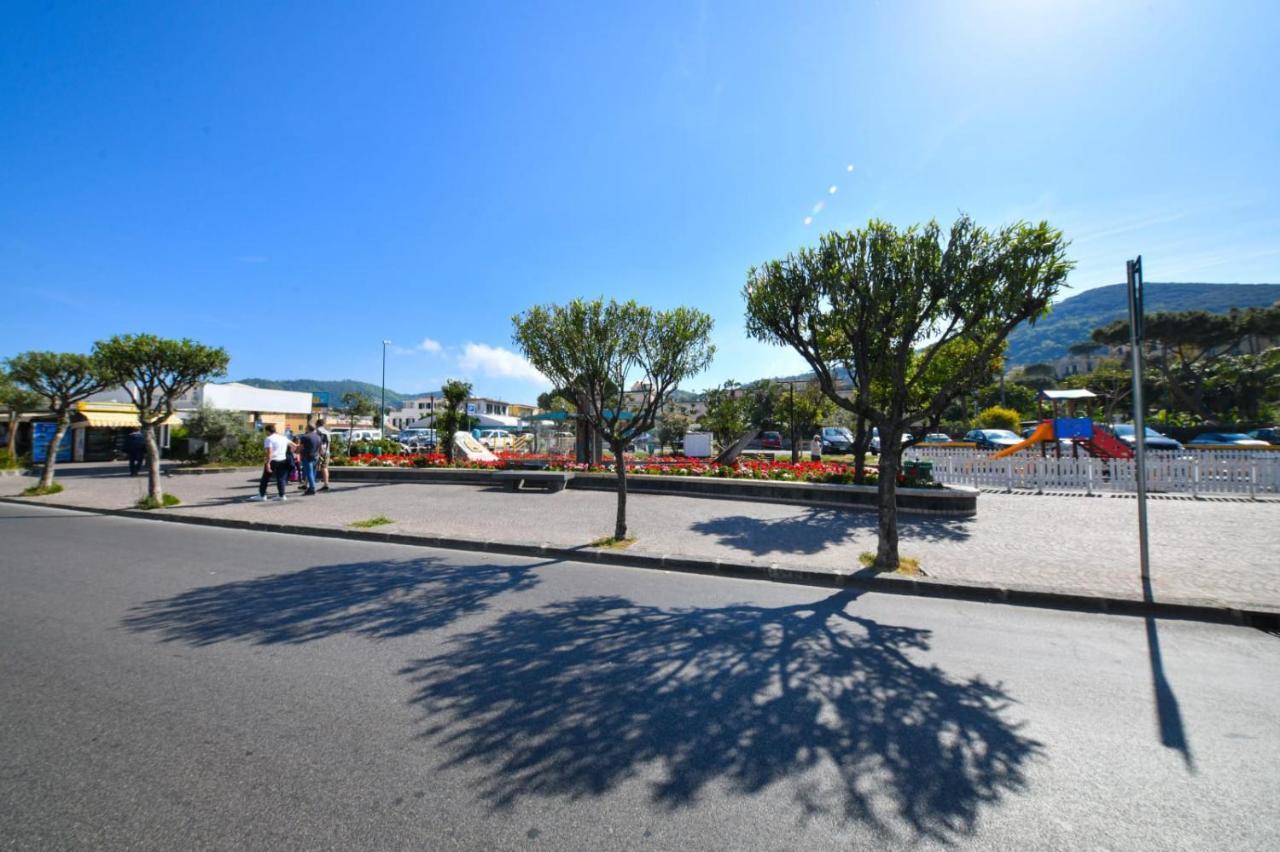 Alloggio Nuovissimo Al Centro E Rilassante Ischia Exteriör bild