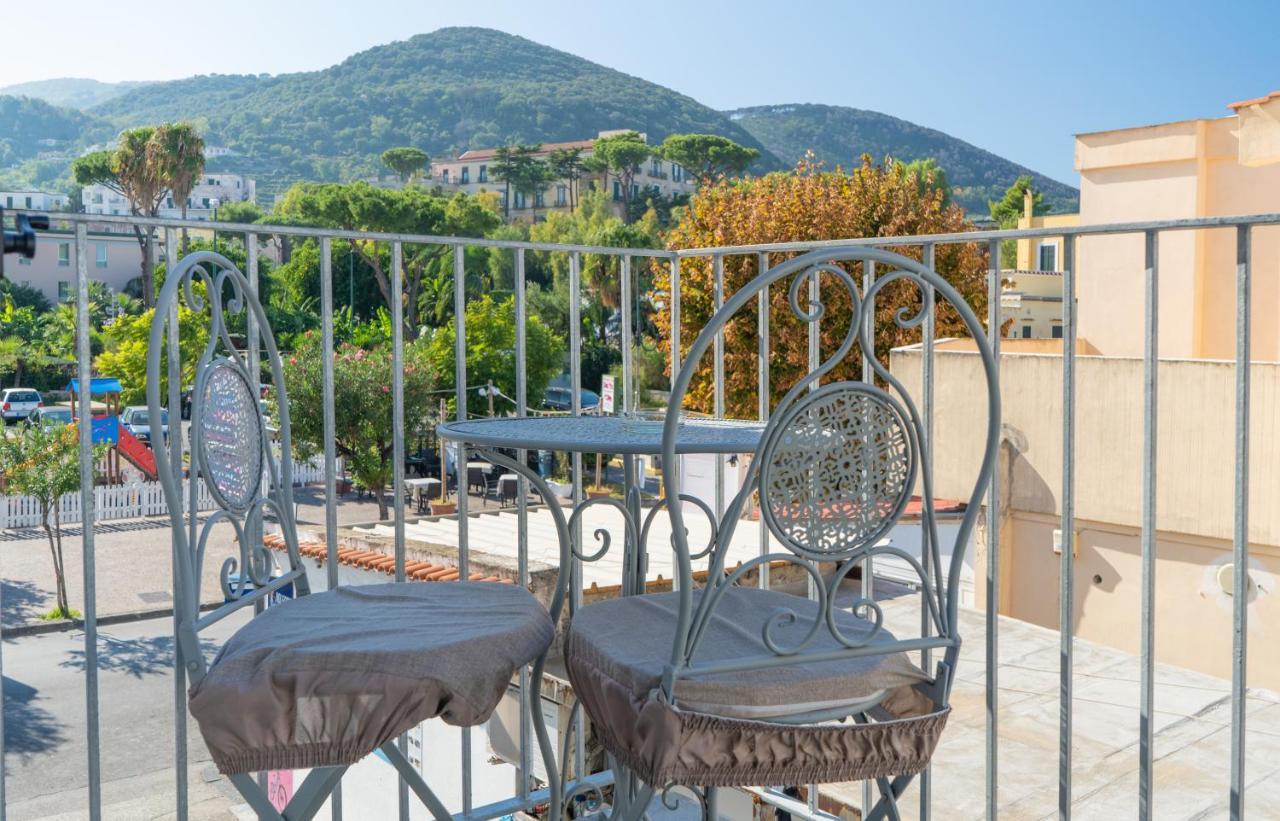 Alloggio Nuovissimo Al Centro E Rilassante Ischia Exteriör bild