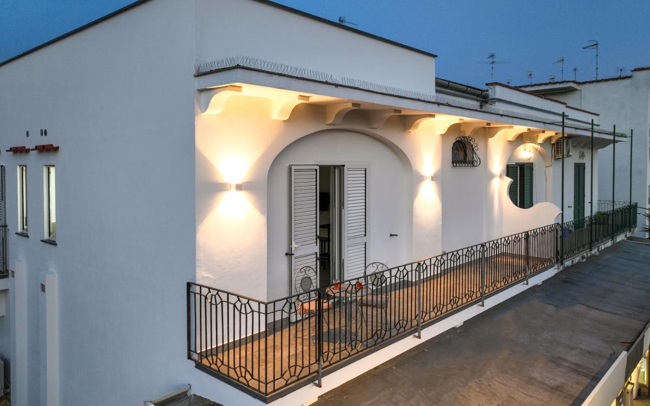Alloggio Nuovissimo Al Centro E Rilassante Ischia Exteriör bild