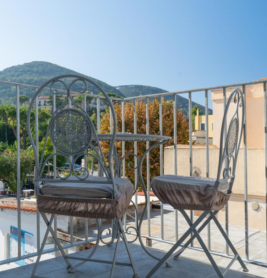 Alloggio Nuovissimo Al Centro E Rilassante Ischia Exteriör bild